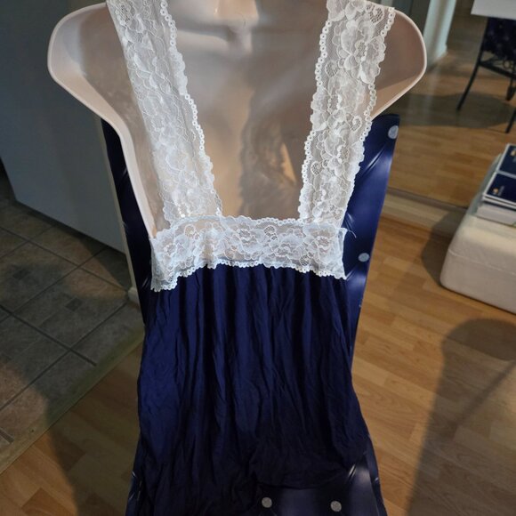 New blue and white teddy nightgown size large. White lace straps. - Picture 4 of 8